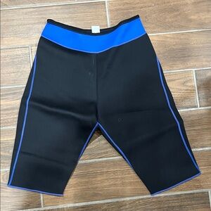 Woman’s sauna shorts xl new